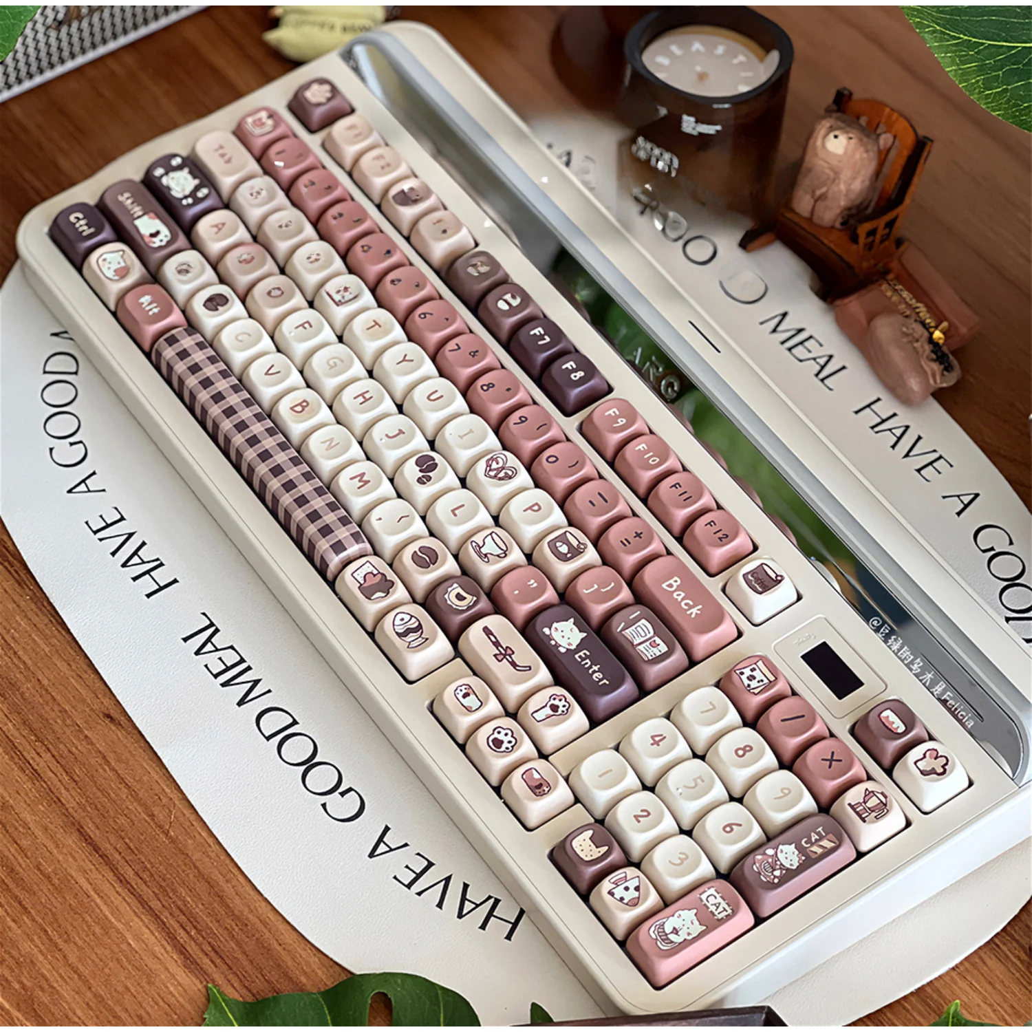 

Cat Cafe MOA Height Keycaps Made of PBT 141 Keys Cute DIY for MX Switch 60/84/90/104/108 Mechanical Keyboards