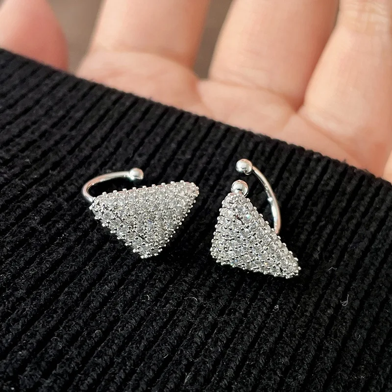 Modern Jewelry Luxury Temperament Triangular Clip Earrings For Women Female Gifts Delicate Design Ear Accessories Hot Selling - Detail 1