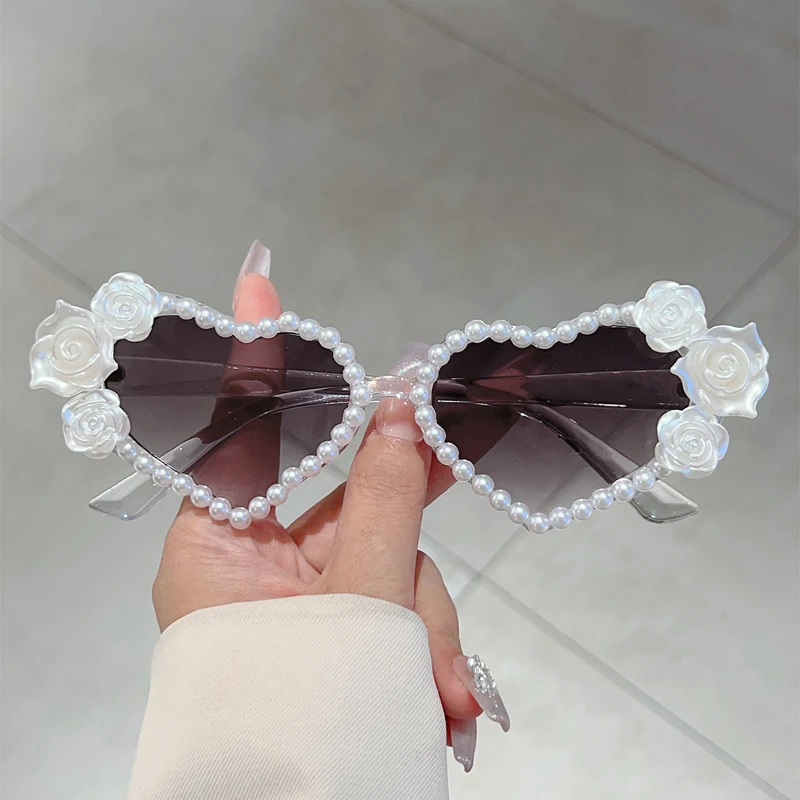 KAMMPT Rhinestones Cat Eye Sunglasses Women 2024 Stylish Original Sun Glasses Trendy Sweet Fashion Brand Design Gradient Shades