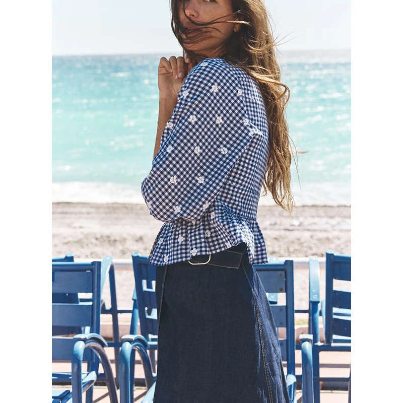 Summer New Women's Embroidered Puffy Sve V-ne irt Floral Design Beach Vaion Sle Slim Fit Long Sve Polyester Fiber