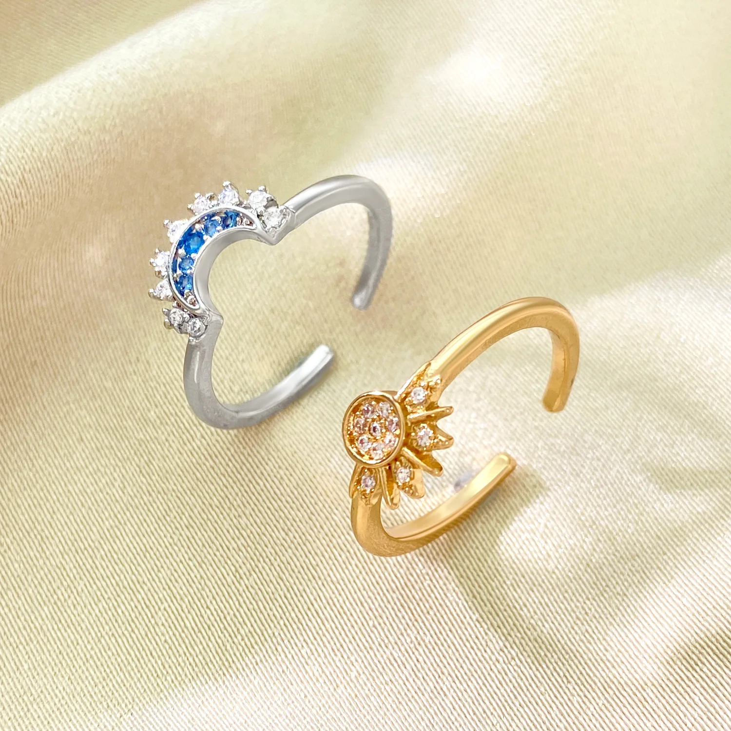 YILUOCD Sparkling Sun and Moon Adjustable Couple Rings CZ Open Promise Ring 2024 New Style Stackable Engagement Jewelry Day Gift
