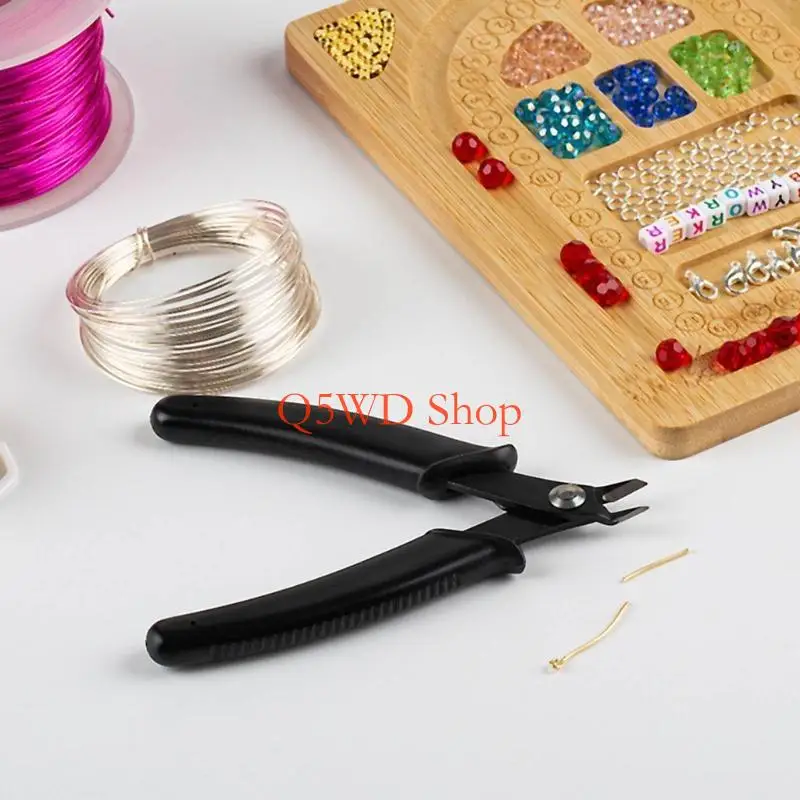 Q5WD Electronics Wire Cutter Mini Pliers DIY Jewelry Tools Angled Plier Iron Material Perfect for Model Making and Jewelry
