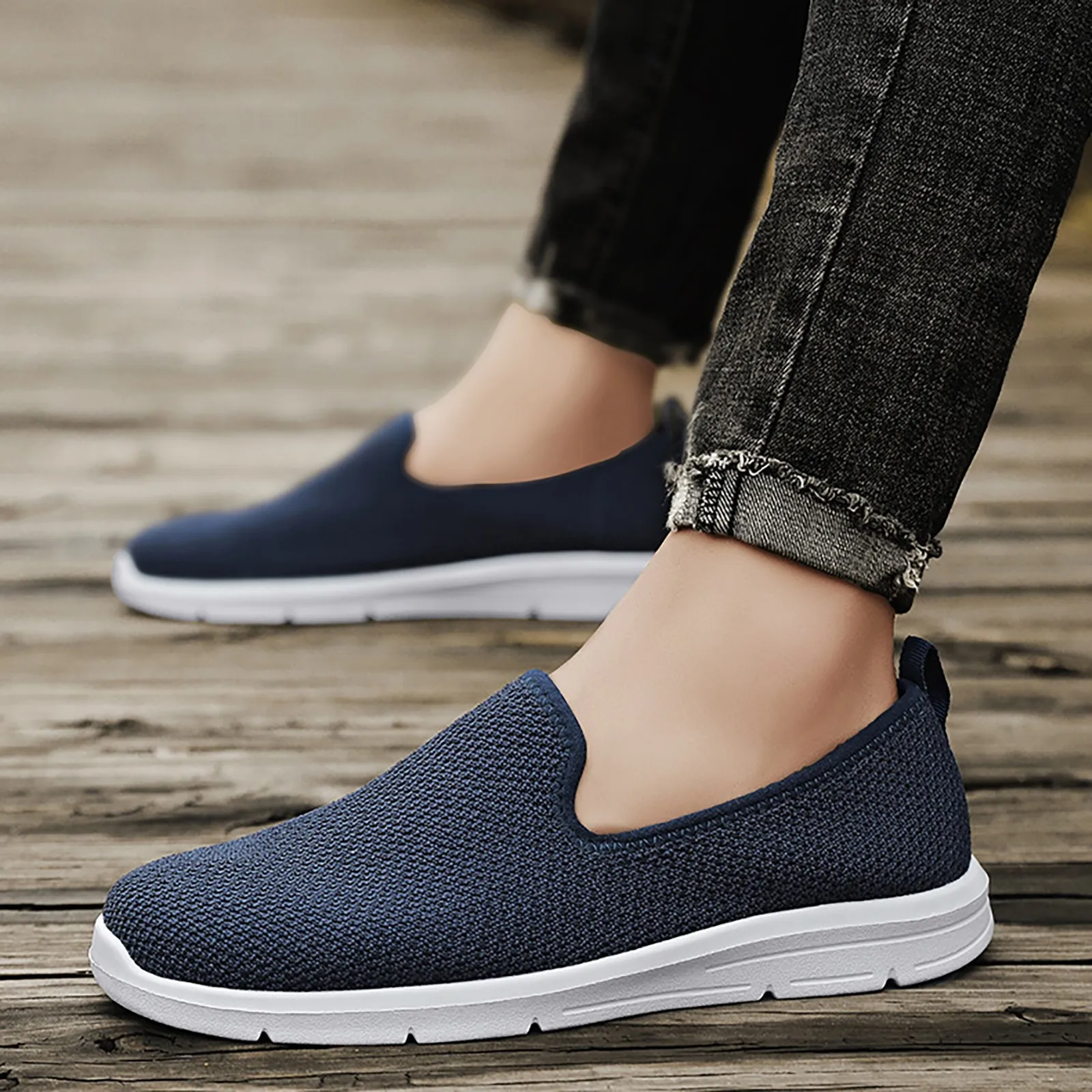 Shoes for Men Fashion Spring And Summer Men Sports Shoes Flat Bottom Lightweight Fly Woven Mesh Breathable Slip On Comfortable