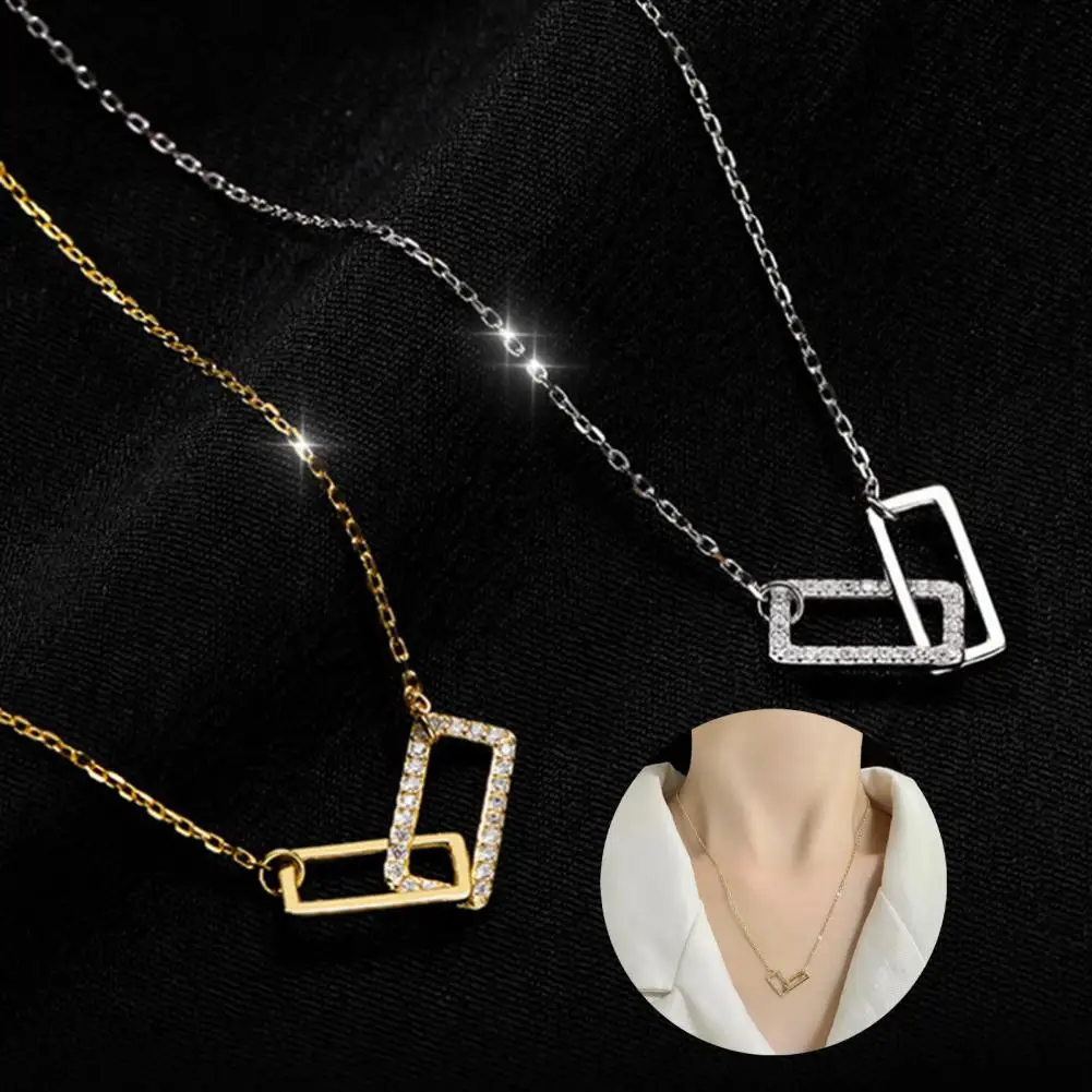 Lady Neck Chain Stylish Anti-rust Pendant Necklace Women Double Square Interlock Pendant Necklace for Daily Wear