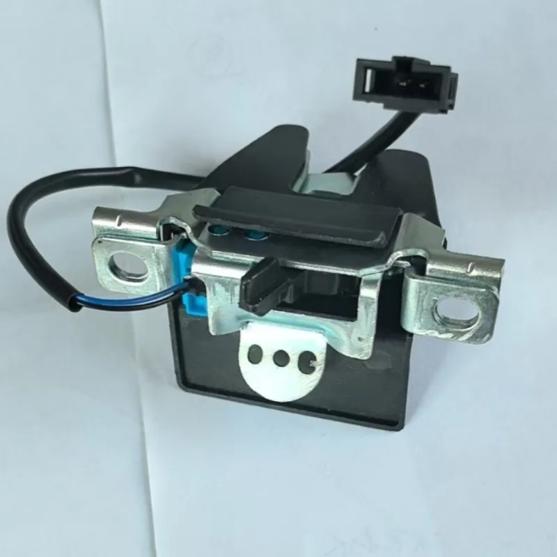 Car Bonnet Hood Lock Trunk Lid Lock Auto Parts Fit 5U6827505C 5ZA 5U5827505 Vehicle Replacement Latch