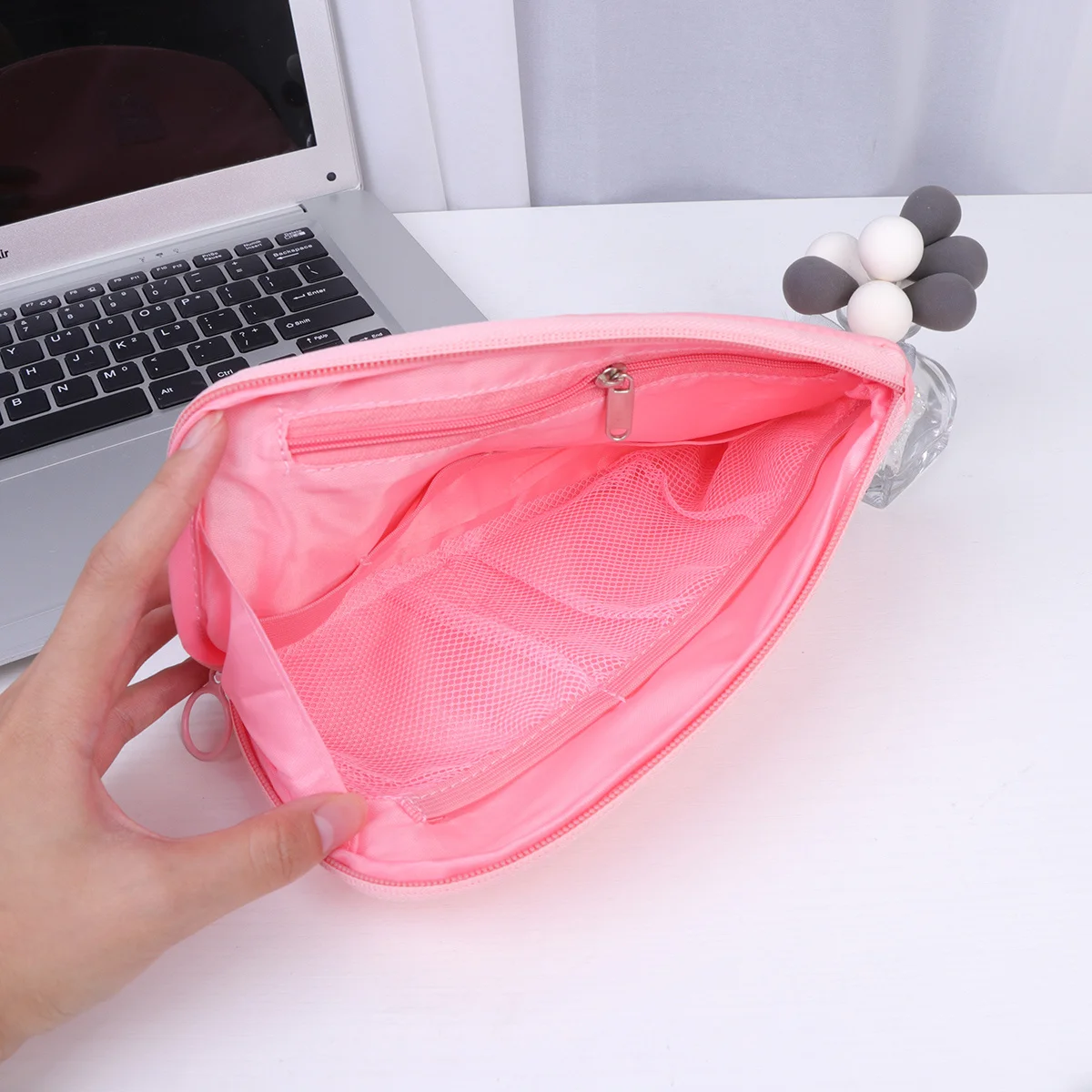 

Useful USB Cable Storage Bag Portable Travel Carrying Pouch Large Capacity Storage for Earphone Organizer