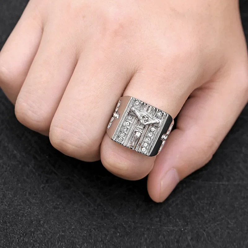 반지 Fashion Vintage Holy Cross Signet Ring Prayer Christian Jesus White Cub Zirconia Wedding Finger Ring Creative Gift Wedding