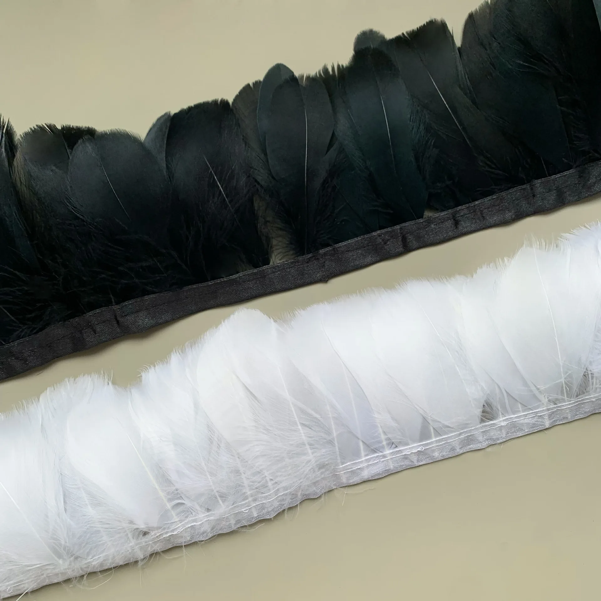 

Zhongpiao Feather Cloth Belt Diy Color Lamps, Feather Cloth Edge Accessories, Clothing Accessories, Lace Wedding Decorations
