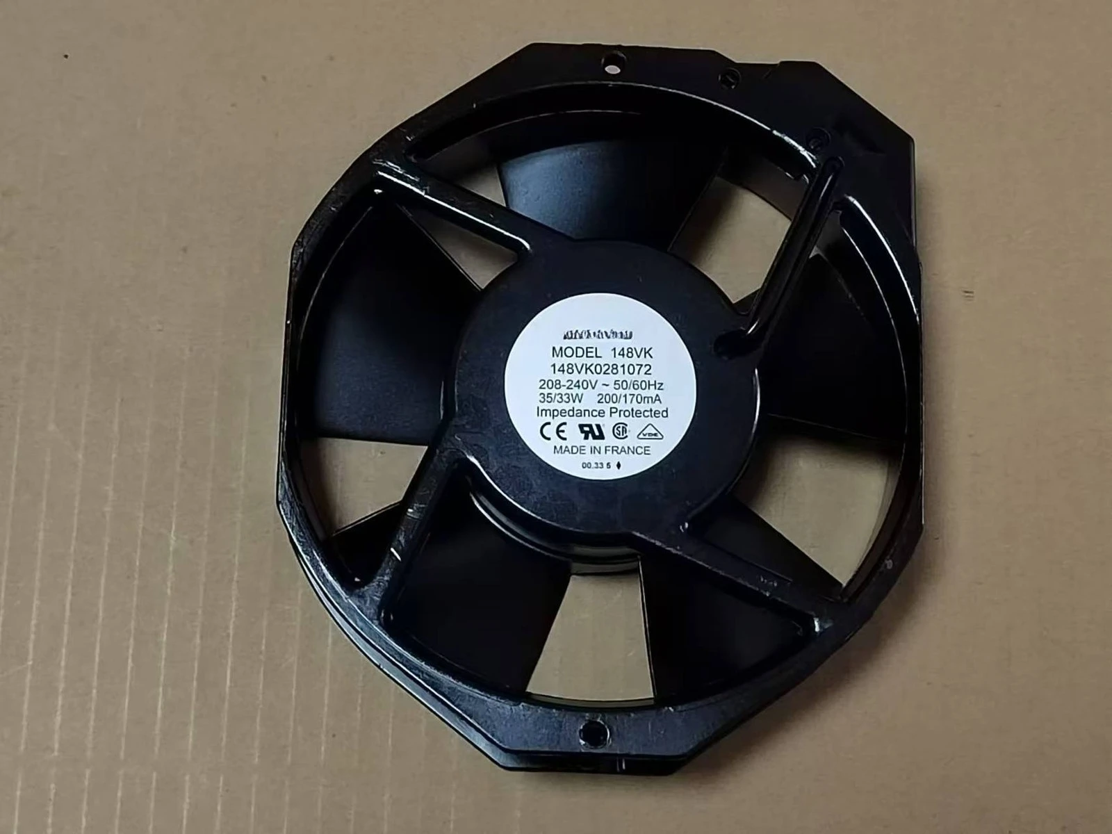 

Для 1 шт. ETRI 148VK0281072 208-240 В 35/33 Вт 150*172*38 мм охлаждающий вентилятор