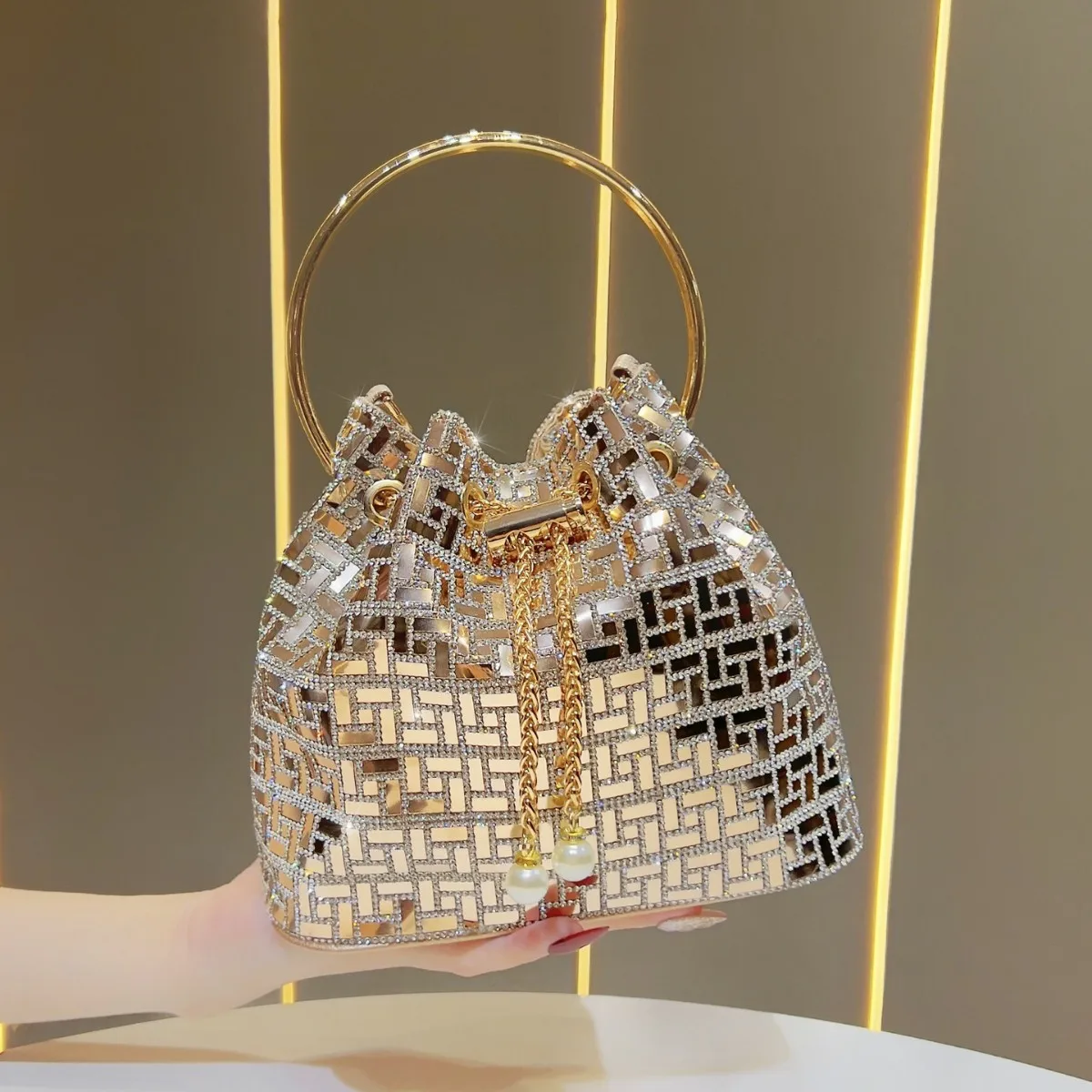 New premium handbag bucket  chain handbag women's bag diamond-encrusted luxury dinner  party bag women's