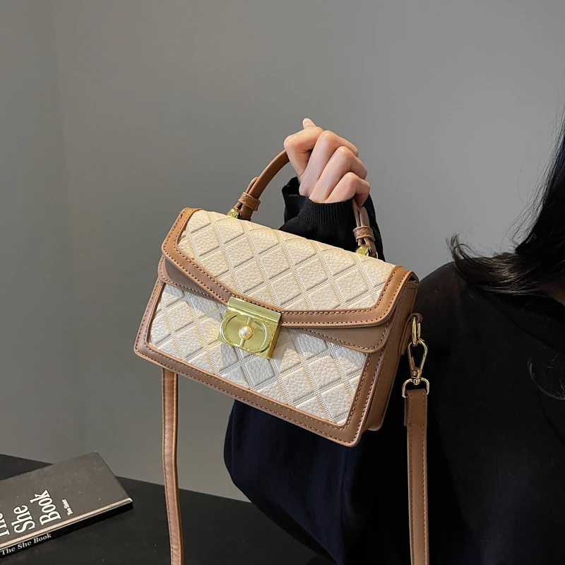

Refined Vintage Style Crossbody Bag For Women Luxury Designer Leather Shoulder Bag Elegant Handbag