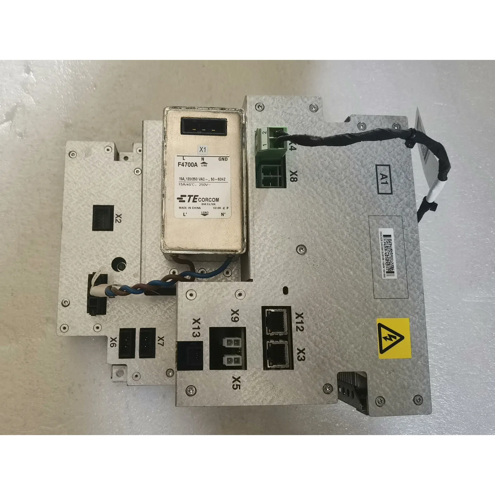

Приводной блок DSQC3028 3HAC059135-001 для IRC5