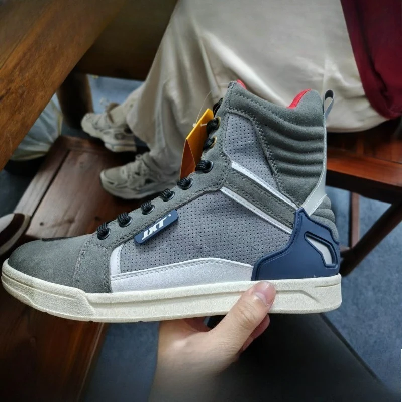 

2PCS Four Seasons Breathable Motorcycle Riding Shoes Biker Boots City Commuter Leather Casual Shoes，Motorcycle Riding Shoes