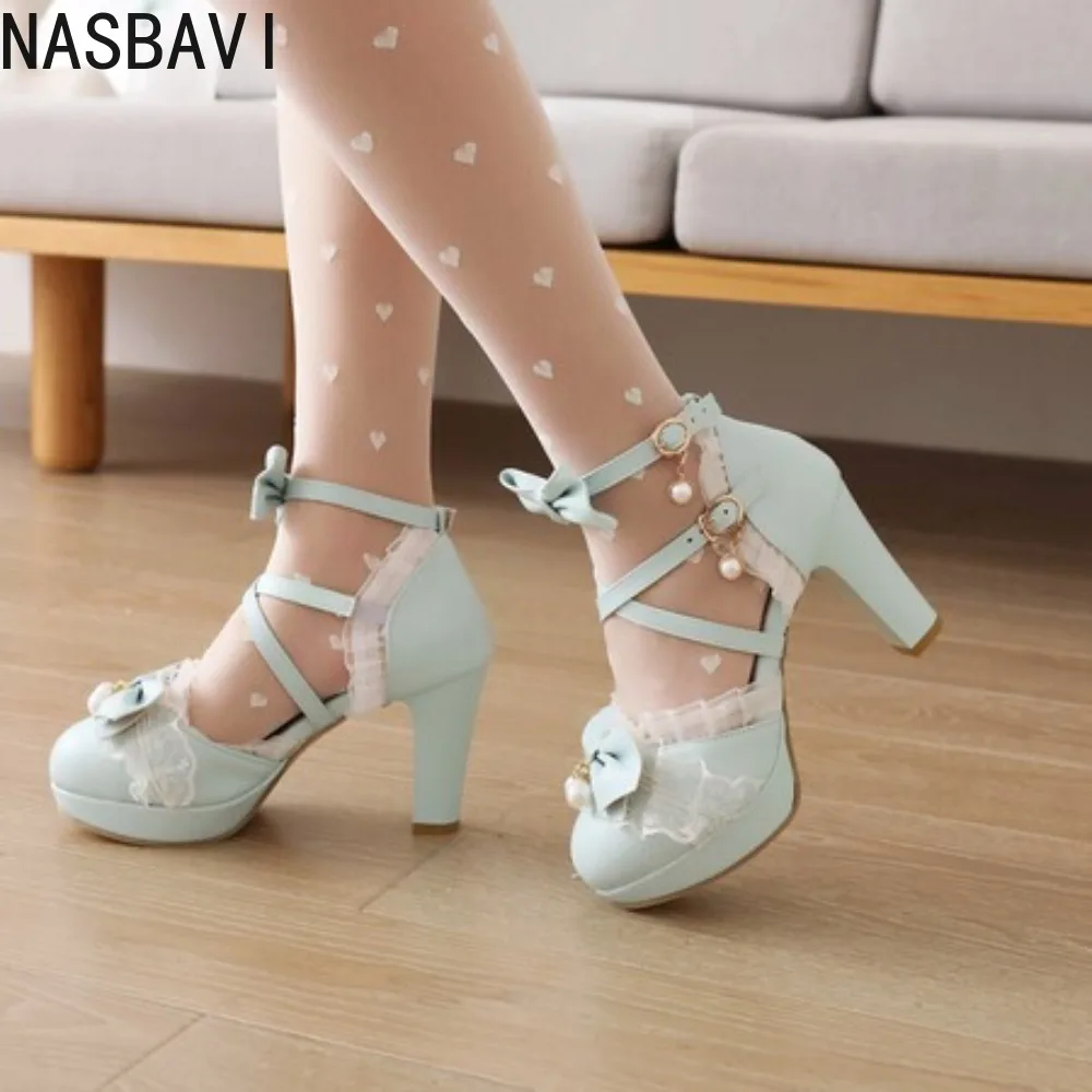 

Новые японские туфли в стиле Лолита с жемчужным бантом, милые, с ремешком, на высоком каблуке 9 см, с круглым носком, студенческие туфли, винтажные сандалии для девочек, размеры 33-46