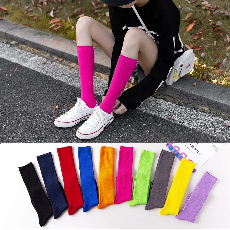 Chaussettes de couleur unie pour femmes, mollets larges, Tube central respirant, noir, blanc, épais, hauteur du genou, chaussettes longues en coton