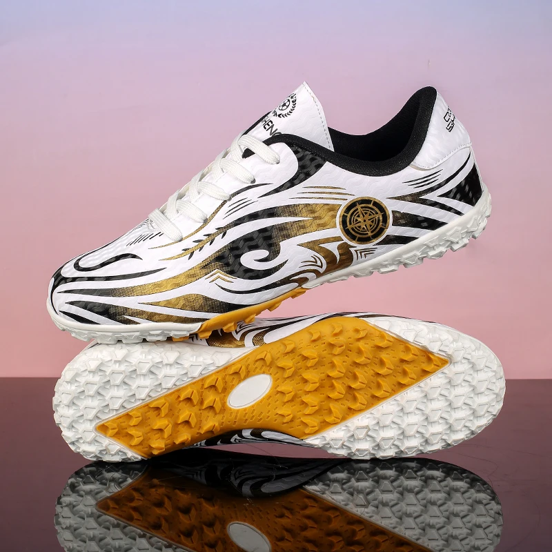 

New Soccer Shoes Men Ultralight Non-Slip Football Boots TF Match Cleats Sneakers Futsal Indoor