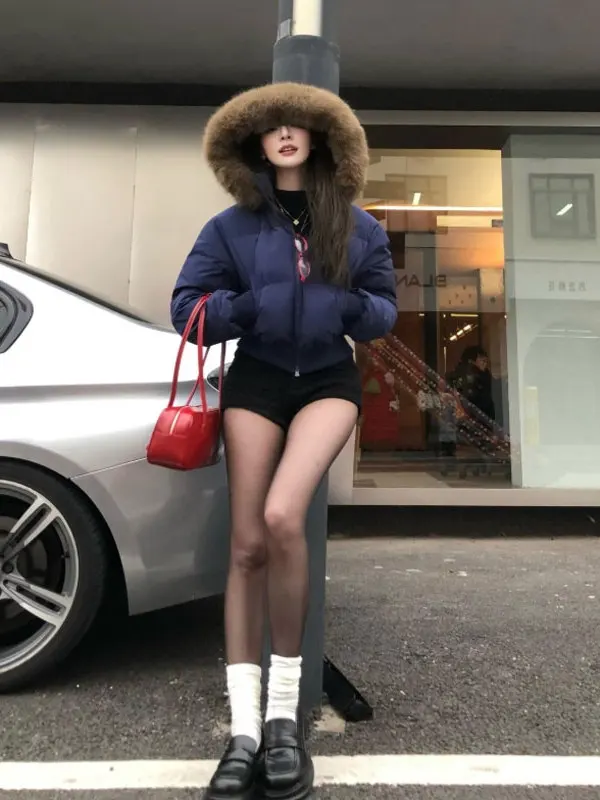 

Модная утепленная куртка с капюшоном из хлопка, уникальный маленький размер, красивая зимняя верхняя одежда в корейском стиле, приталенный крой, длинный рукав, застежка-молния