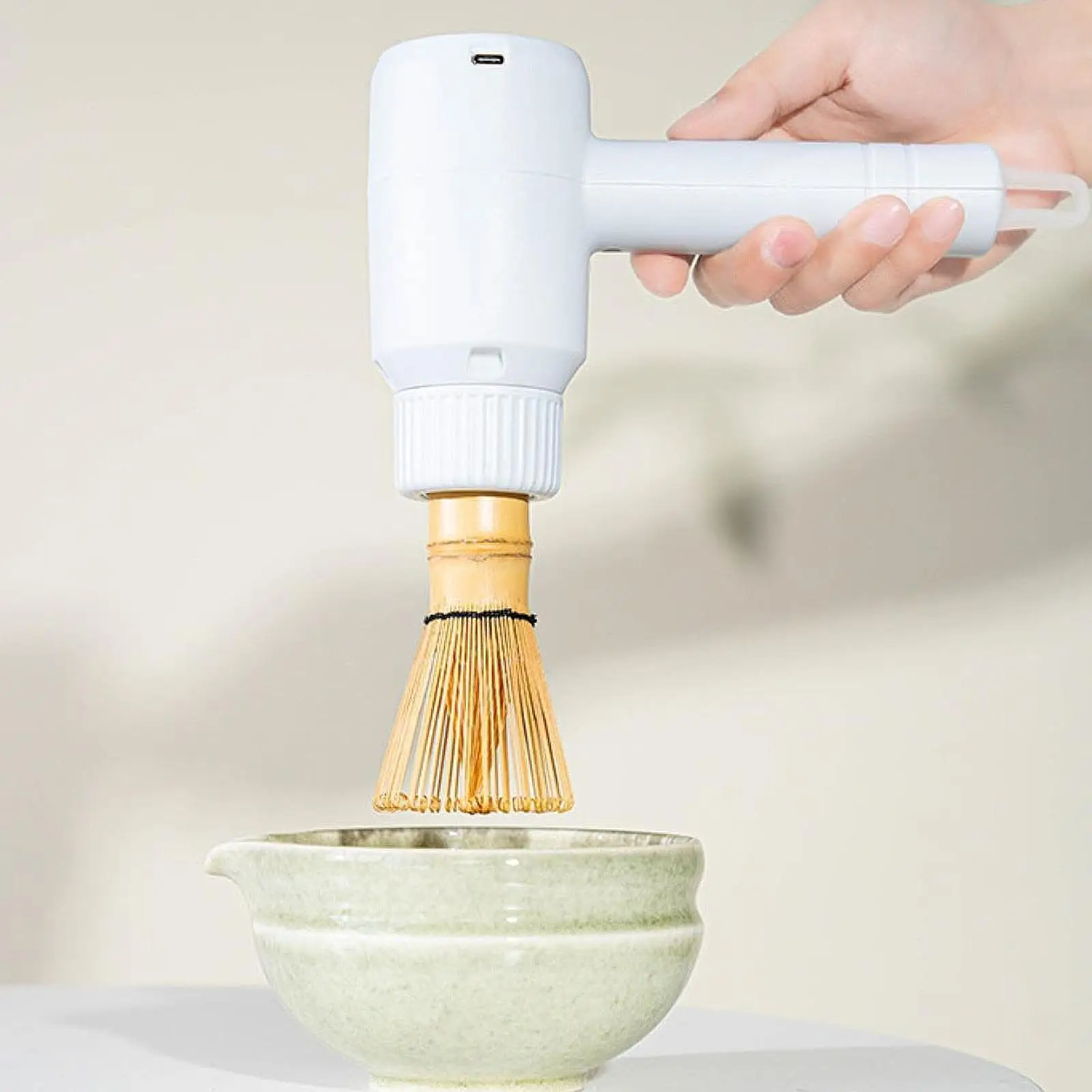 Electric Powered Matcha Whisk Portable Easy to Use 3 Speeds Handheld Matcha Stirer Drink Mixer for Office Bar Home Cafe Kitchen