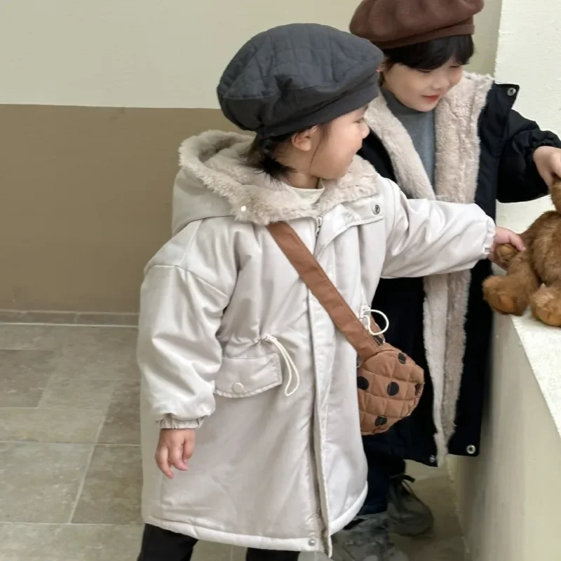 2025 الشتاء الاطفال منتصف طول سترات سترة 1-8 Y موضة الأولاد أفخم المخملية معطف مقنع الكورية فضفاضة الفتيات سميكة الدافئة ملابس خارجية #3