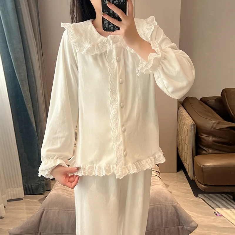 Island Velvet Pajamas for Women Autumn and Winter 2024 Long Sleeved Pants Set Palace Style Home Clothing Two-piece Set