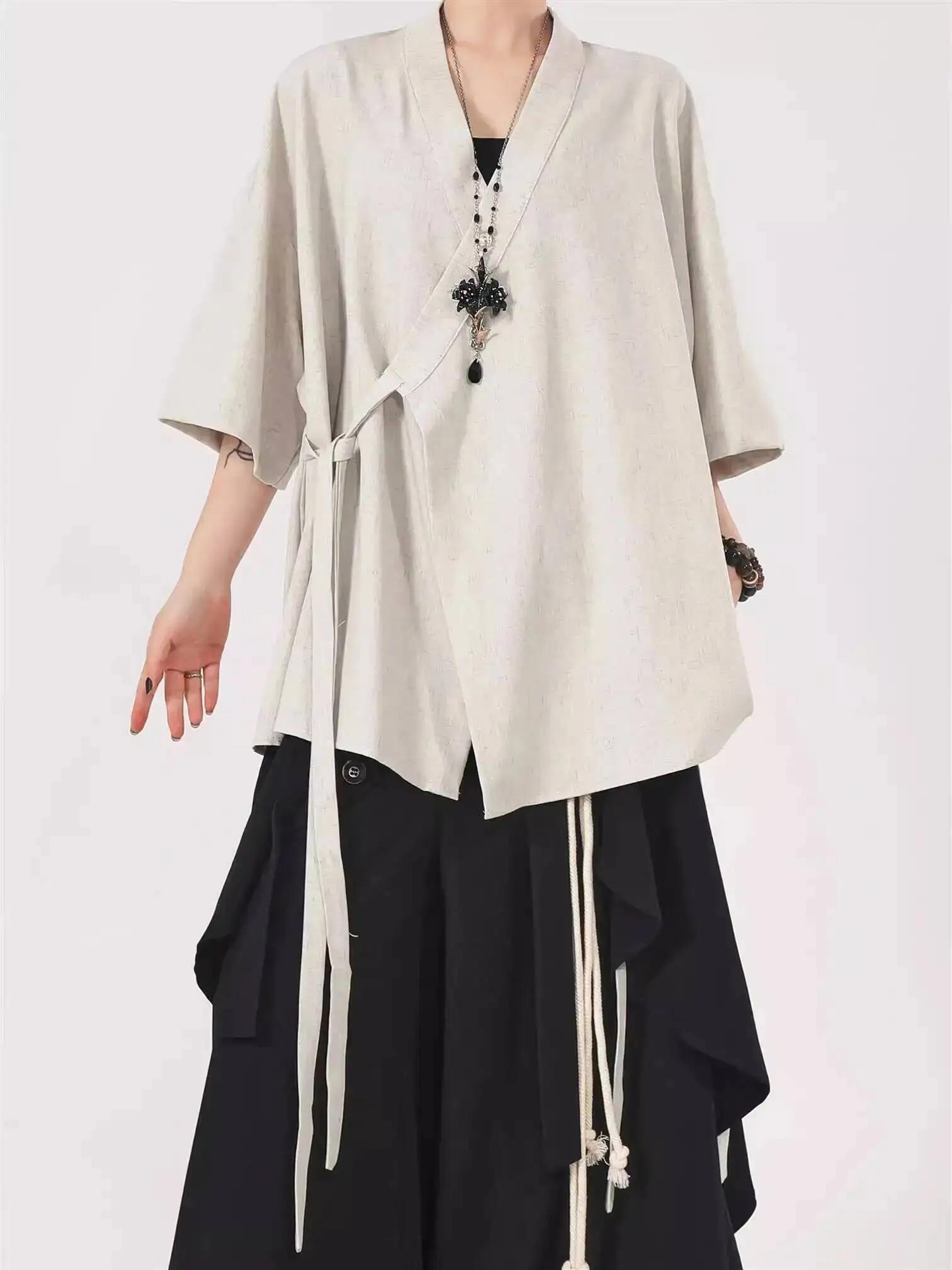 봄과 여름 남자 여자 셔츠 중국 스타일 수정 Hanfu 여성 묶인 기울어진 옷깃 v 넥 카디건