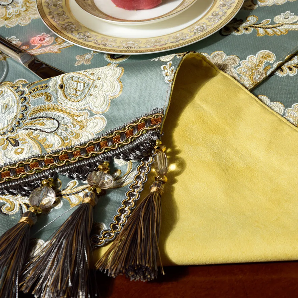 Royal Luxury Tassel Pendant Table Runner Tablecloth High Quality Bed Flag Table Flag Table Mat for Wedding Hotel Dinner Party