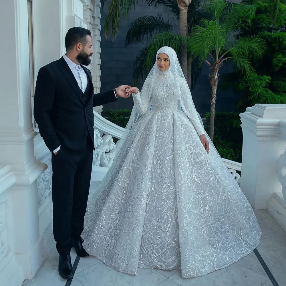 

Luxury Sparkling Muslim Wedding Dress Handmade Beaded A-line Ball Dress Women's High Collar Long Sleeve Bride Dress Customized