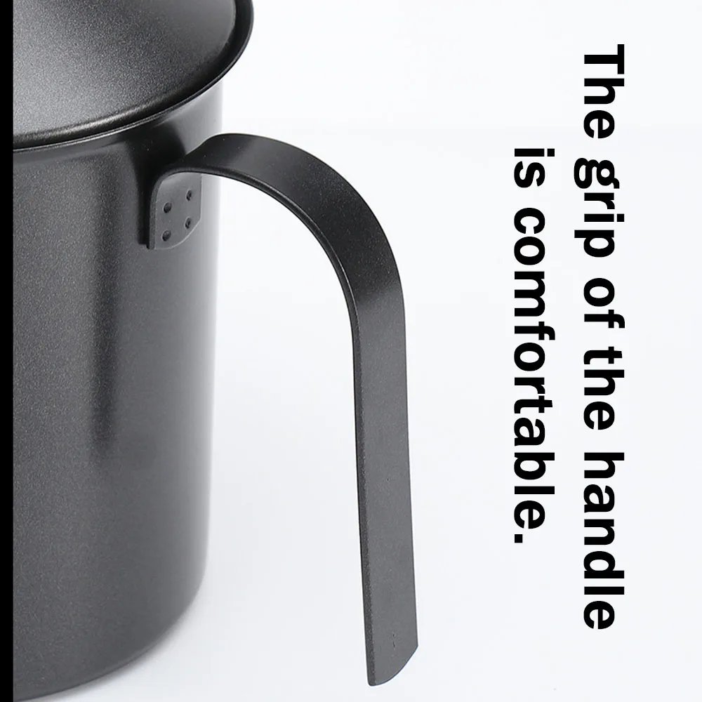 Manual milk frother - made of stainless steel material, with a double-layer design to create perfect milk froth