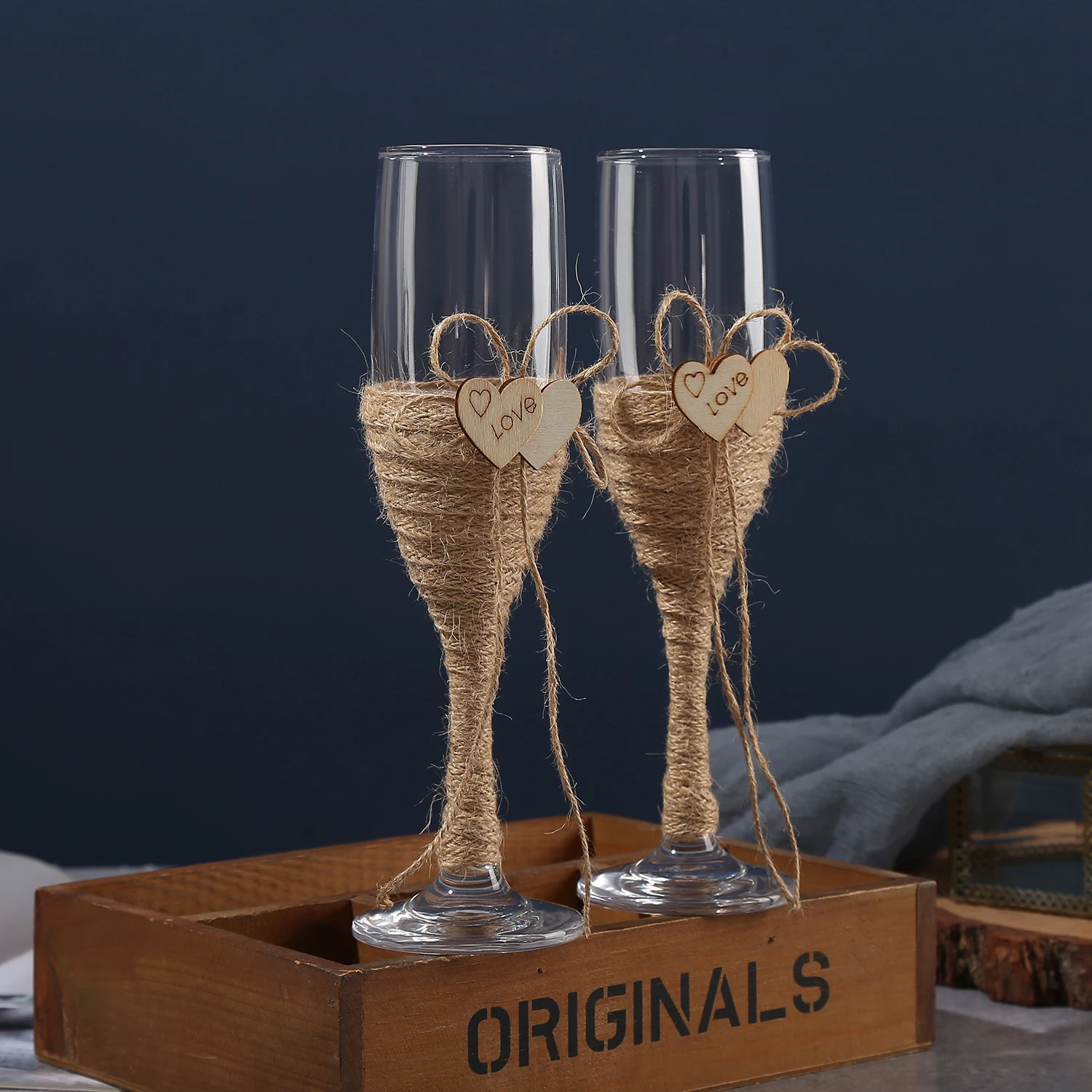 صندوق من كؤوس النبيذ المطابقة لحفلات الزفاف على شكل قلب من حبل القنب، صندوق هدايا زجاجي للنبيذ الزفاف الرومانسي