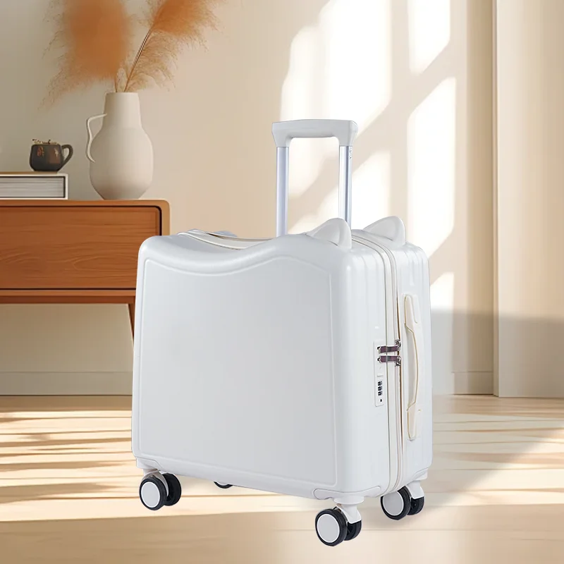 A child\'s suitcase can be used as a girl\'s portable suitcase for riding an 18-inch combination trolley