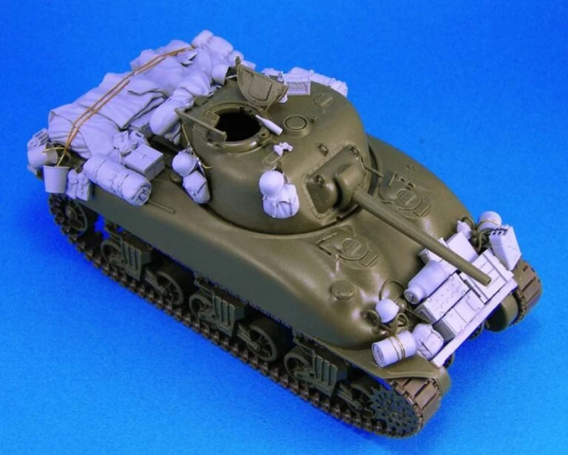 

Масштаб 1/35, литая под давлением модель из смолы, собранный комплект Sherman M4A1, набор для хранения (без бака), в разобранном виде, неокрашенный