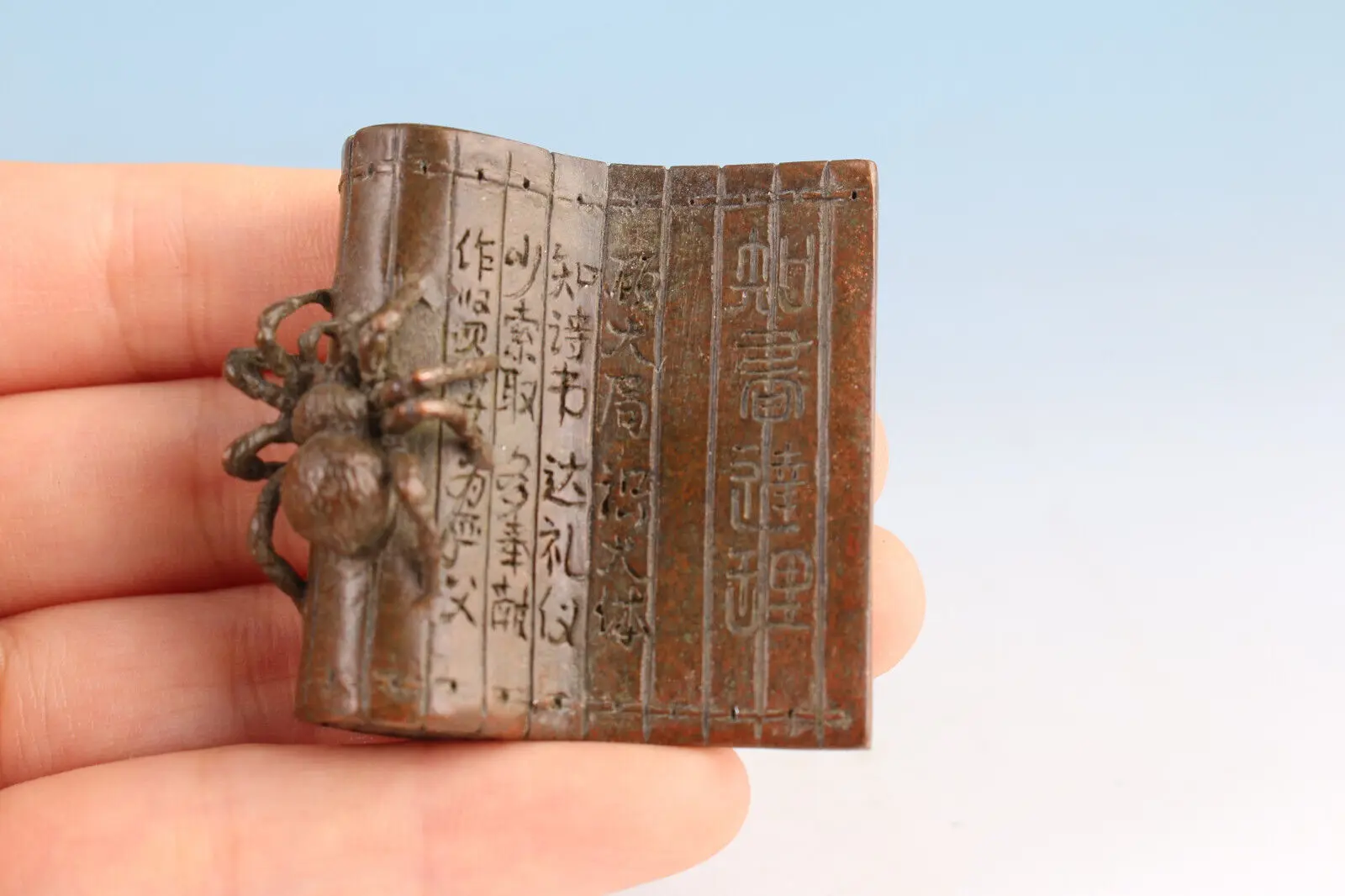 Rare Japanese red copper handmade cast spider book Tea pet table decoration
