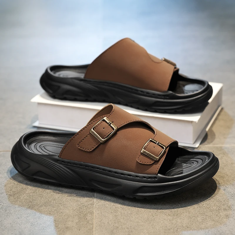 

Men's fashion slippers summer new soft-sole anti-slip breathable lightweight outdoor beach shoes Joker casual walking slippers