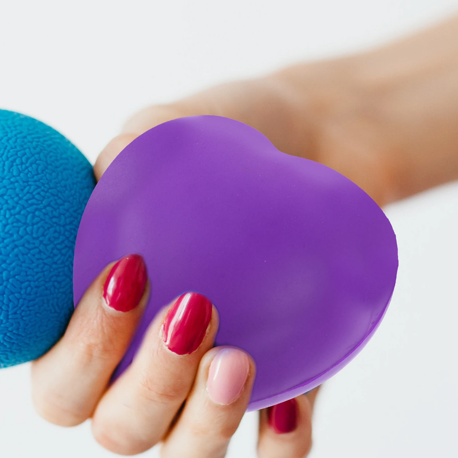 3Pcs Heart Shaped Hand Grip Ball Hand Exercise Ball Heart Shaped Squeeze Stress Ball Finger Massage Ball Hand Grip Ball