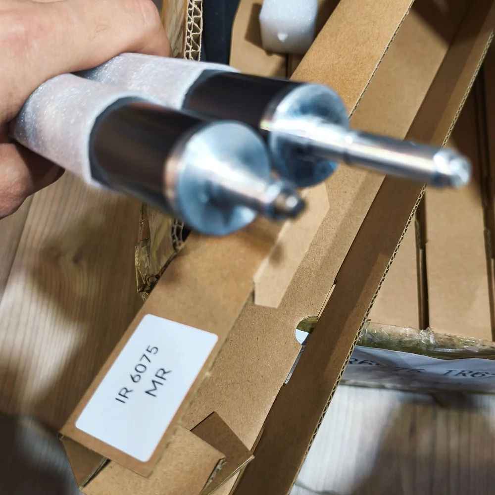 

1pc Developing Magnetic Roller For Use in Canon IR 6055 6065 6075 6255 6265 6275 6555i 6565i 6575i 8105 8095 8085 FM4-5438-010