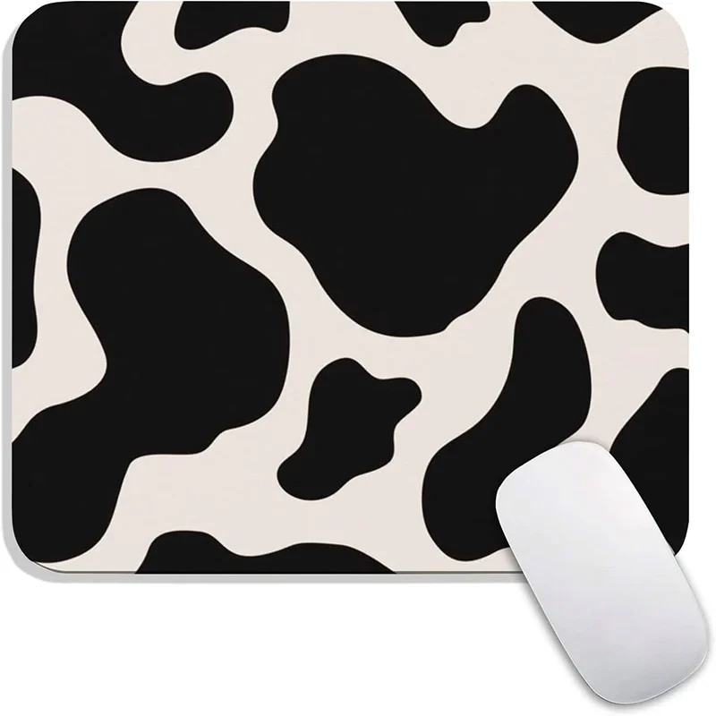 Black Leopard Print Pattern Mouse Pad Rubber Anti-Slip Gaming Computer Accessory Suitable for Gamers and Study Desk Pads