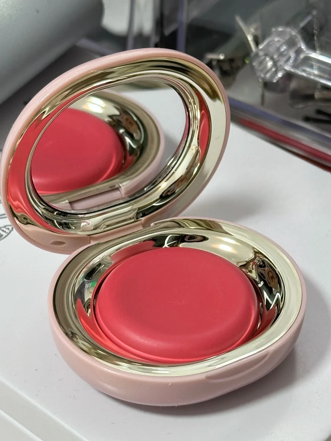 防水ローズニュートラルモーヴブラッシュパウダーポータブルメイクアップリキッドブラッシュ保湿リップグレーズふっくら滑らかなデュアルユース