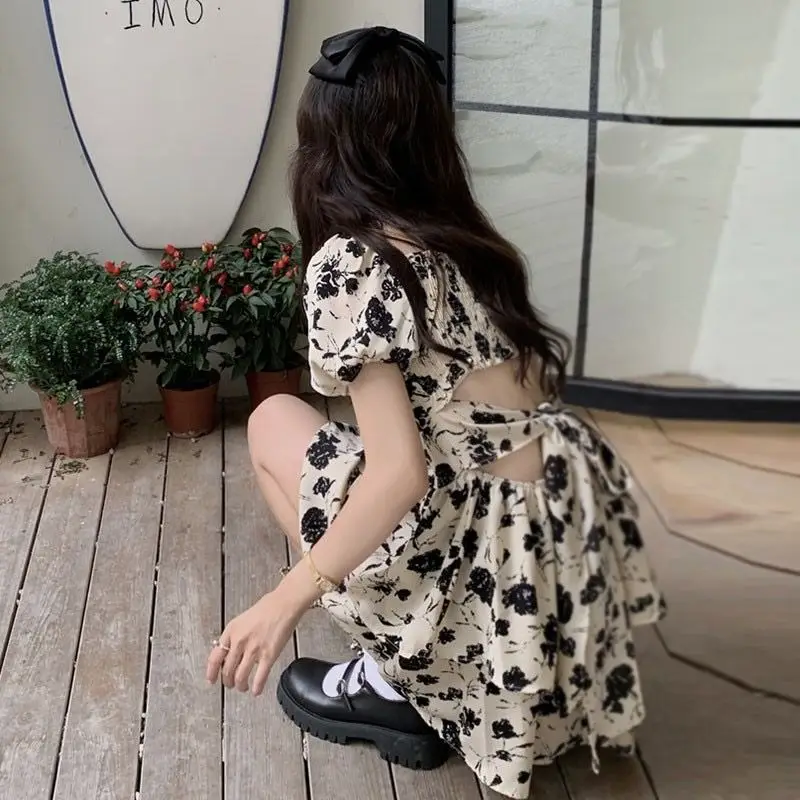 2024 Spring/Summer Korean Edition New Sweet Style Style Lace Up Fragmented Flower Waist Slimming Dress Trend