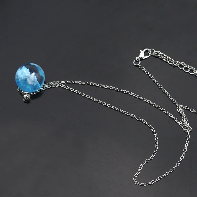 Fashion Transparent Resin Ball Pendant Necklace Blue Sky White Cloud Charms for Jewelry Necklace Accessories