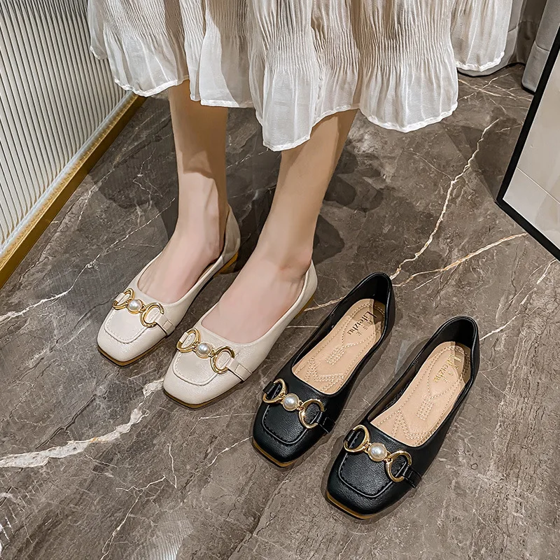 Big Size 35-43 Women Flats Leather Shoes Metal Buckle Pearl Decoration Office Lady Slip on Loafers Spring Fashion Pumps Shoes