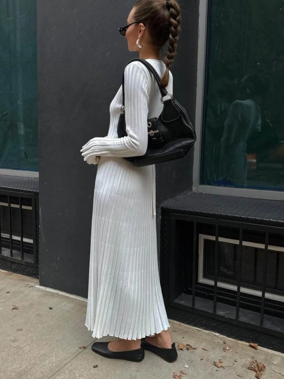 여성용 니트 롱 드레스 벨 슬리브와 스트라이프 섹시한 미드 웨이스트 디자인 순색 캐주얼 가을용