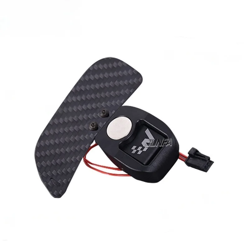 Volante in fibra di carbonio Paddle magnetico Shifter per W212 W246 W177 A45 AMG W205 W176 W213 C205 W463 W222 W447
