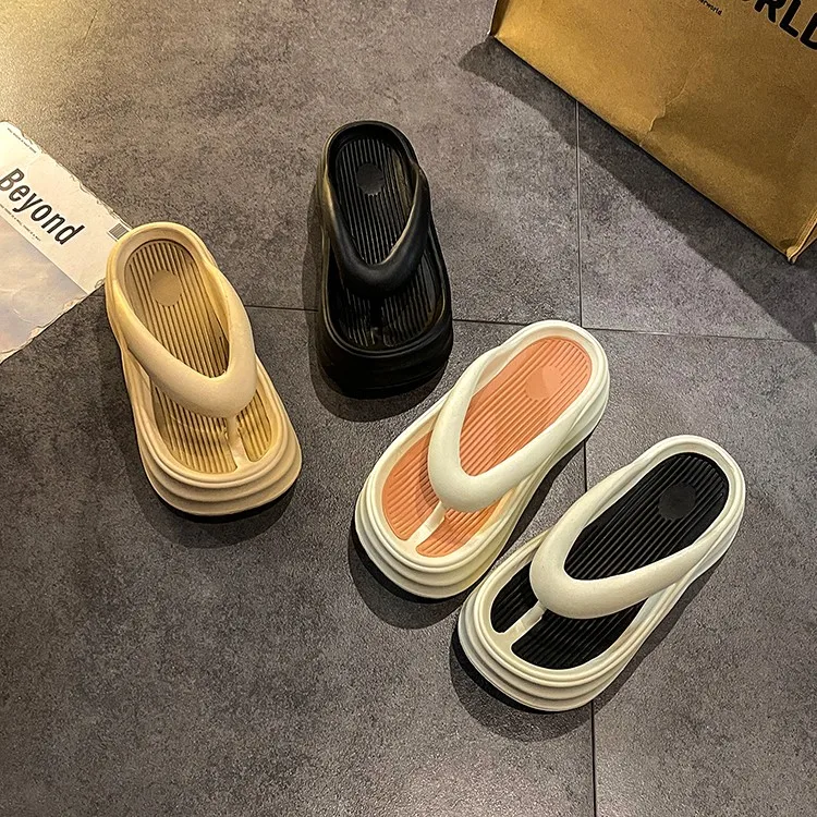 

Black Thick Sole Flip Flops Women Summer Comfortable Soft Sandals Beach Non Slip Fashion 2025