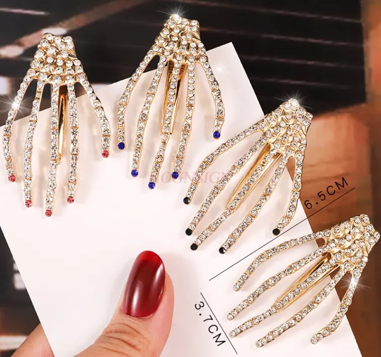 New hair accessories for women with diamond inlay, funny girl with water diamond edge clip, skull claw hair clip
