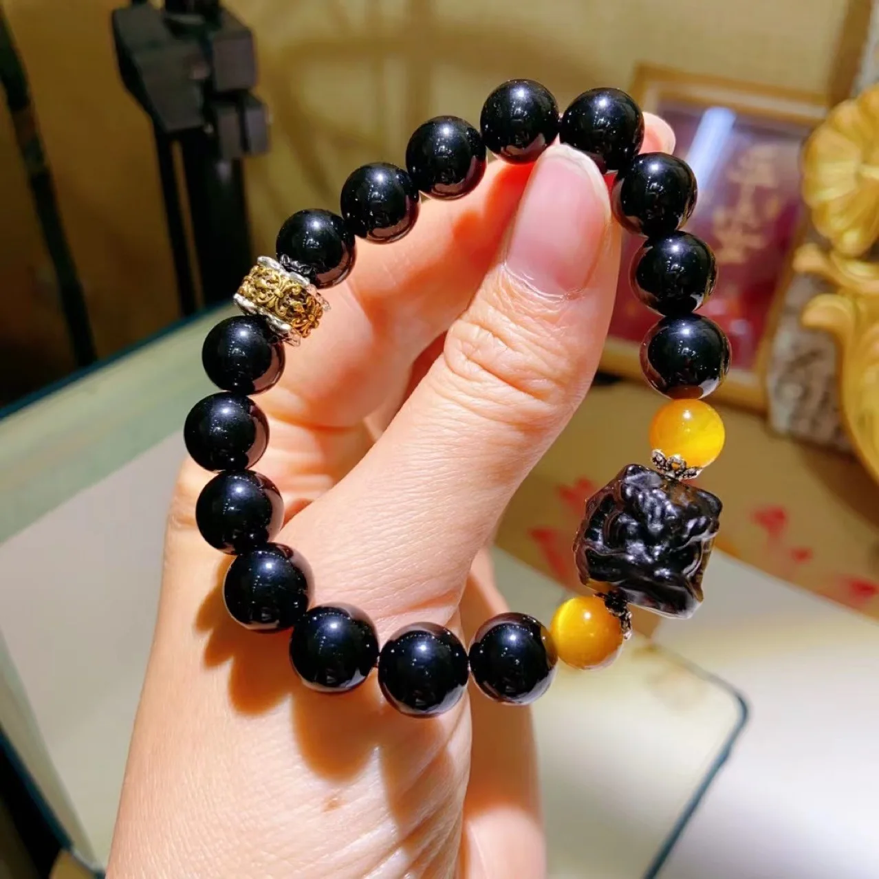 

Ethnic Style Imitation Obsidian Bead Pixiu Bracelet UNISEX Mysterious and Domineering Vintage Culture Exchange Party Bracelet