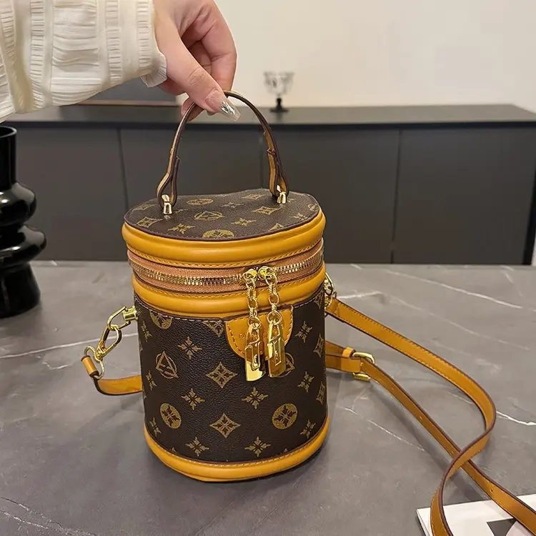 

2025 High - Quality Fortune Bucket Style Women's Bag, Popular Cylindrical Bag, Hot Selling for Shoulder, Crossbody and Handheld