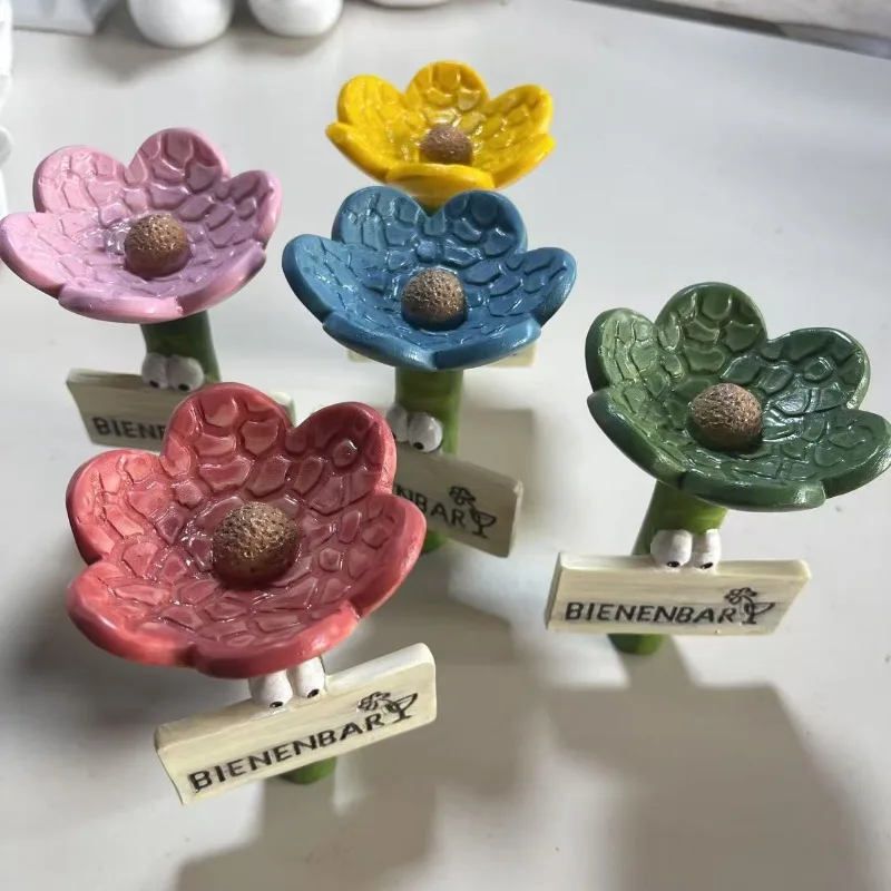 Bienen-Tränke für den Garten, Bienenpollinator-Futterspender, Trinkbecher in Blumenform, bunte Schmetterlings-Hygienebecher