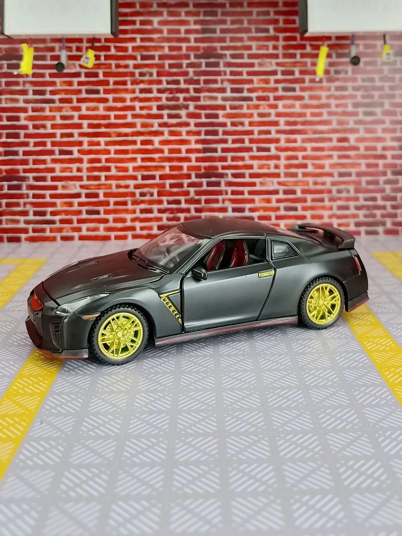 Nissan Skyline Ares GTR R35, modelo de coche en miniatura, sonido y luz, Voiture, juguetes de Metal, vehículos para niños, 1:32