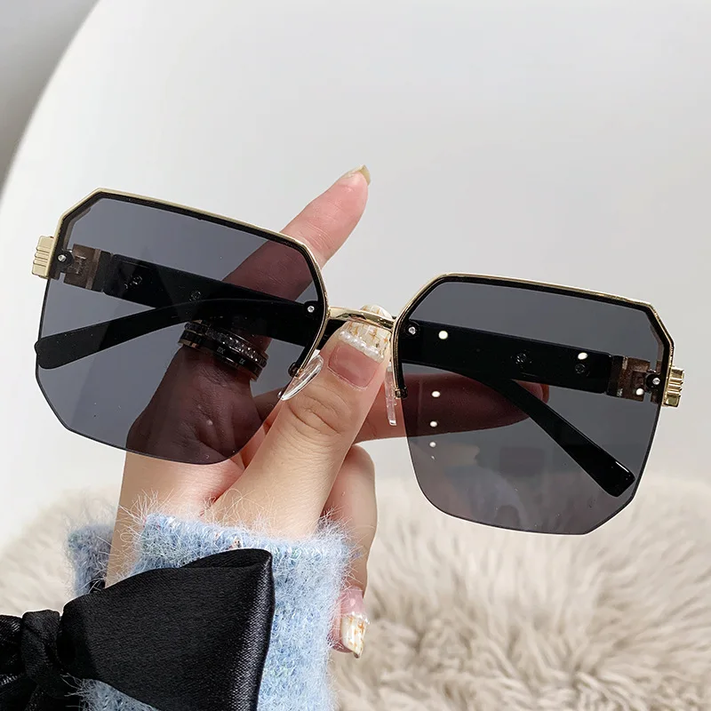 Half Square Frame Sliced Sunglasses for Men Women Classic Trend Fashion Vintage Design Outdoor Beach Travel Sun Glasses Eyewear