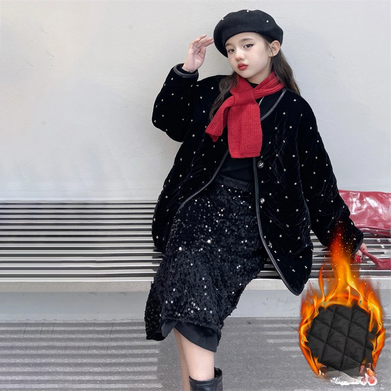 Girls' Winter Skirt Set 2024 Thick Coat Half Skirt Two Piece Set Medium sized Children's Korean Version Loose Top